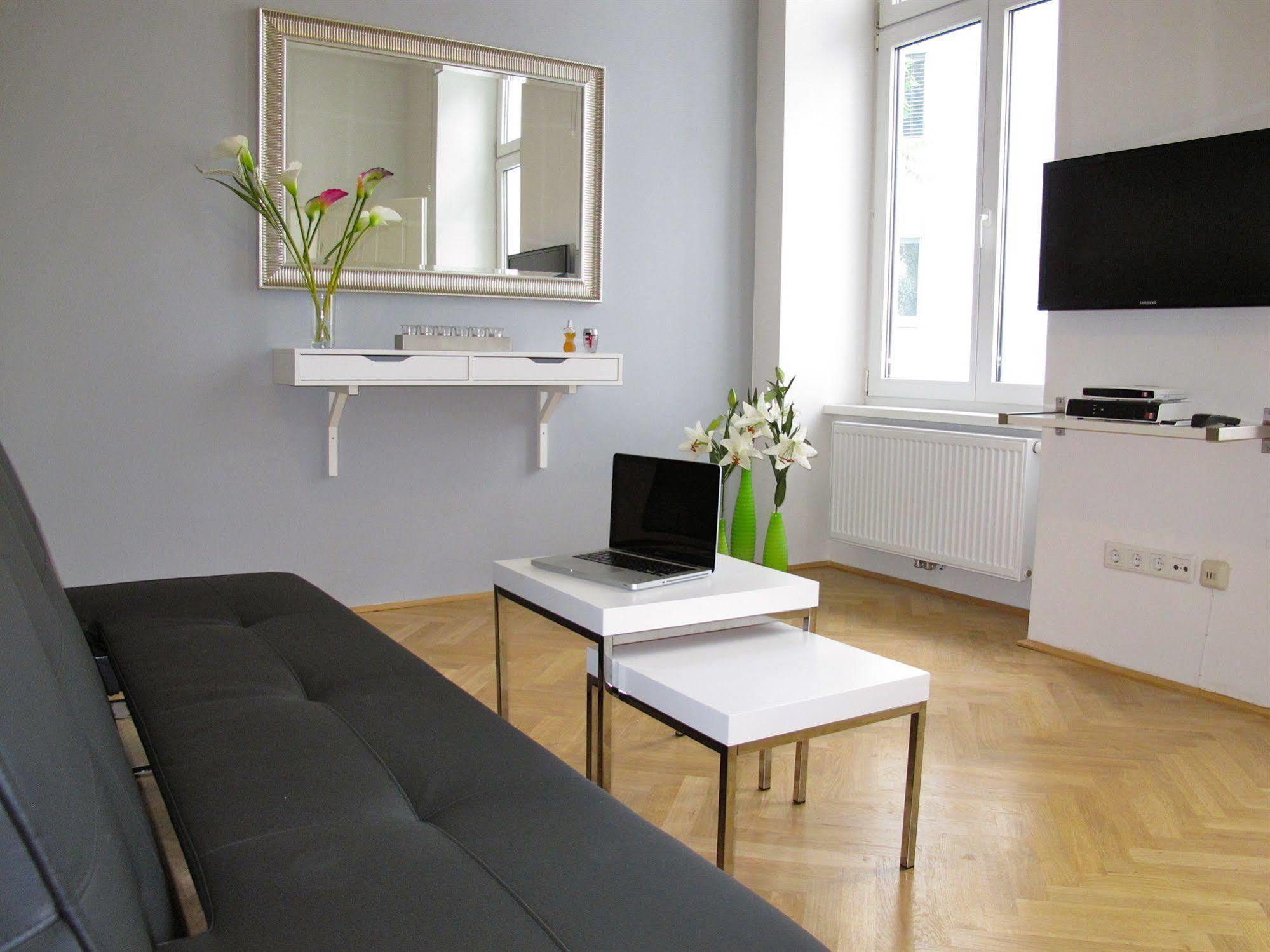 Vienna-living * Viena
